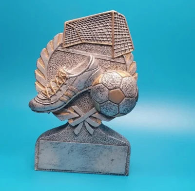 Trofeo de resina Centurion de fútbol personalizado de fábrica de 5-1/2